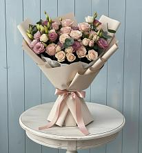 Букет цветов из:  Розы и Лизиантусы в Караваево Костромской области