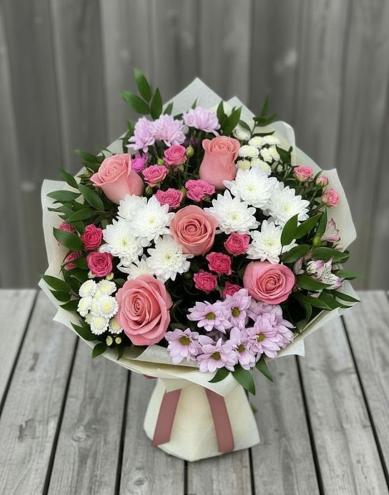 Букет цветов из: Альстромерии, Гвоздики, Розы и Хризантемы в Караваево Костромской области