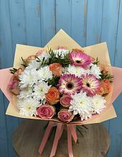 Букет цветов из:  Розы, Герберы и Хризантемы в Караваево Костромской области