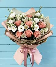 Букет цветов из:  Розы, Альстромерии и Лизиантусы в Караваево Костромской области