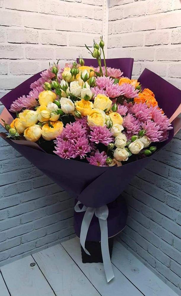 Букет цветов из: Хризантемы и Розы в Караваево Костромской области