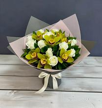 Букет цветов из:  Орхидеи и Розы в Караваево Костромской области