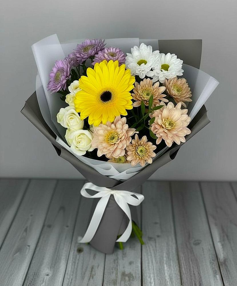 Букет цветов из: Розы, Герберы и Хризантемы в Караваево Костромской области
