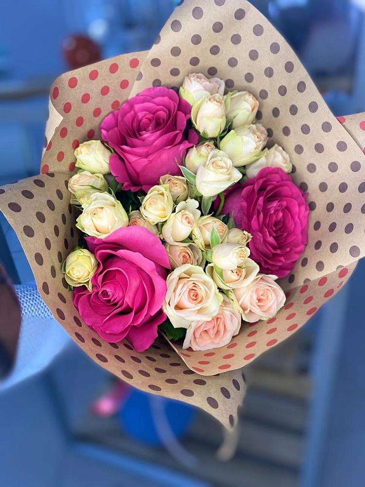 Букет цветов из: Розы в Караваево Костромской области