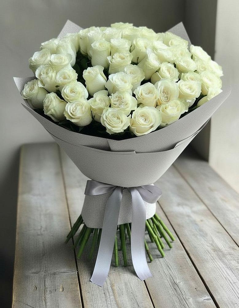 Букет 35 Белых роз в Караваево Костромской области