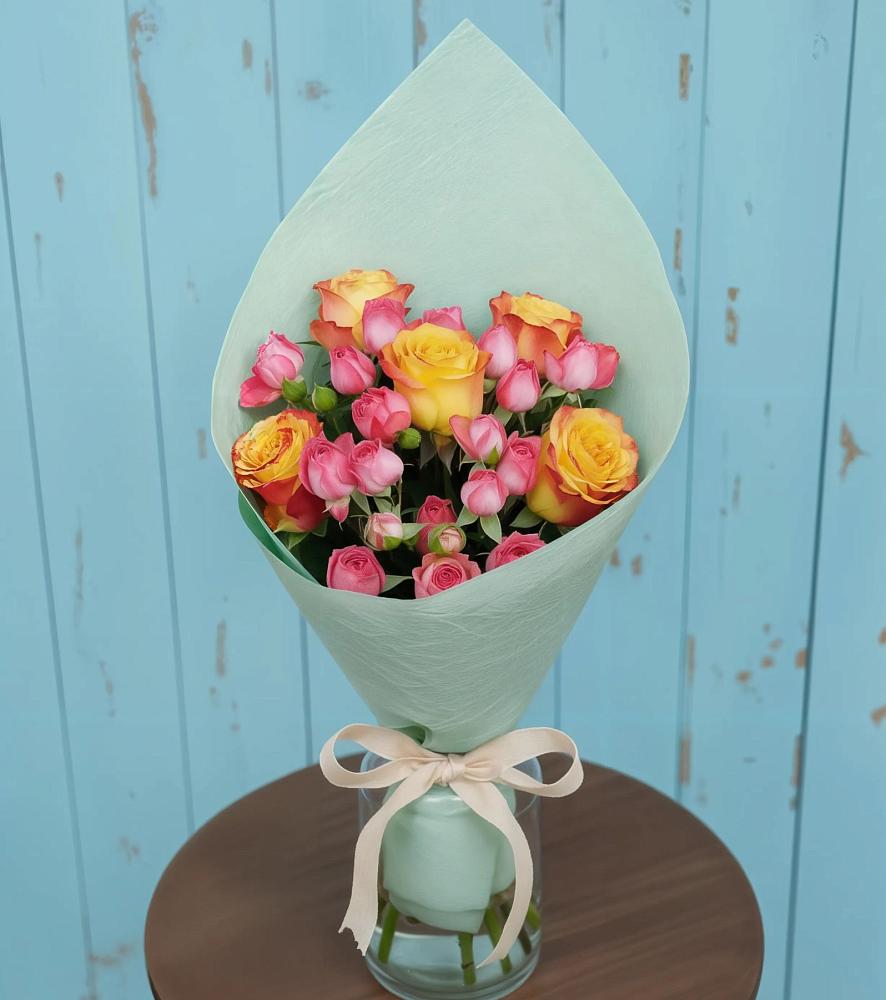 Букет цветов из: Розы в Караваево Костромской области