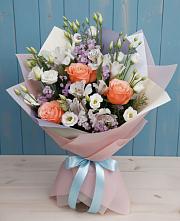 Букет цветов из:  Лизиантусы, Розы, Альстромерии и Гипсофила в Караваево Костромской области