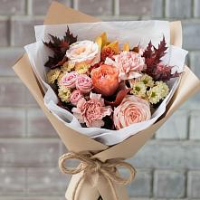 Букет цветов из:  Гвоздики, Хризантемы и Розы в Караваево Костромской области