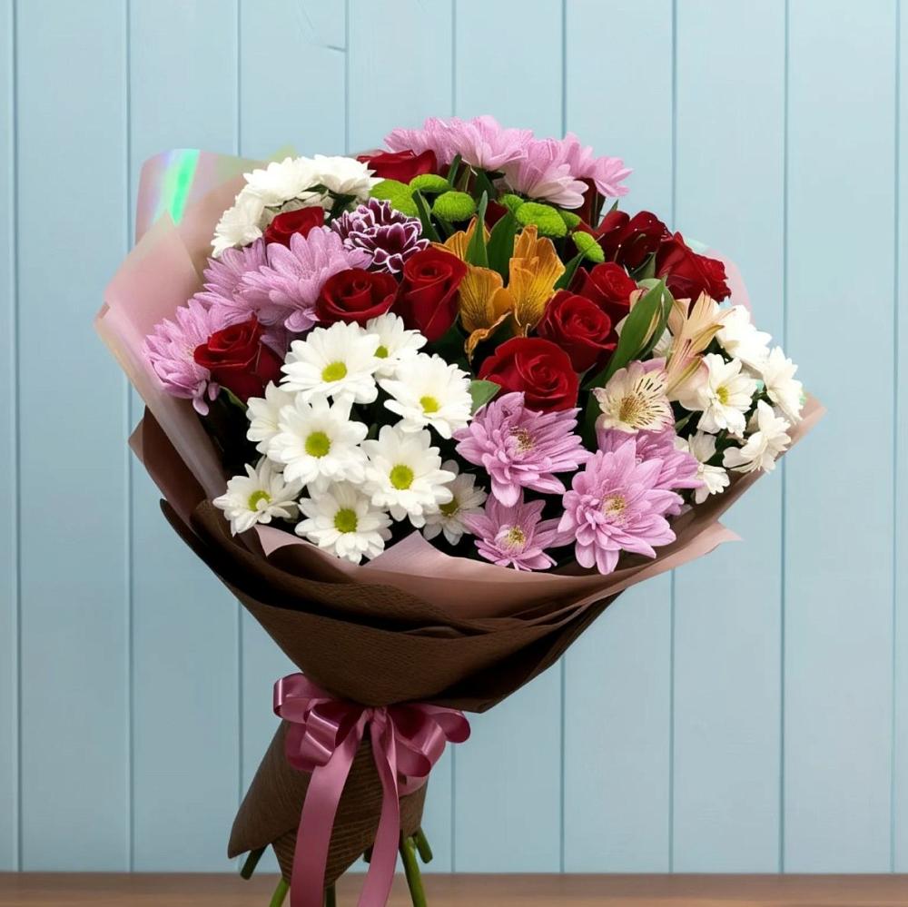 Букет цветов из: Розы, Хризантемы и Альстромерии в Караваево Костромской области