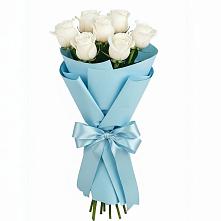 Букет 7 белых роз Проуд в Караваево Костромской области