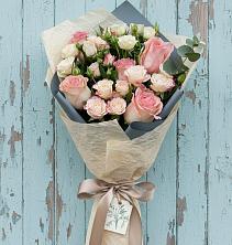 Букет цветов из:  Розы в Караваево Костромской области