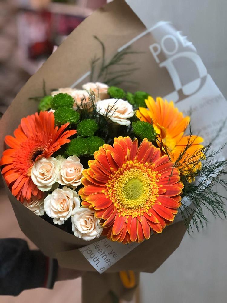 Букет цветов из: Герберы, Хризантемы и Розы в Караваево Костромской области