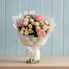 Букет цветов из:  Розы в Караваево Костромской области