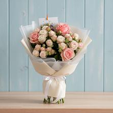 Букет цветов из:  Розы в Караваево Костромской области