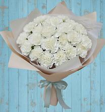 Букет цветов из:  Гвоздики в Караваево Костромской области