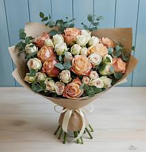 Букет цветов из:  Альстромерии и Розы в Караваево Костромской области